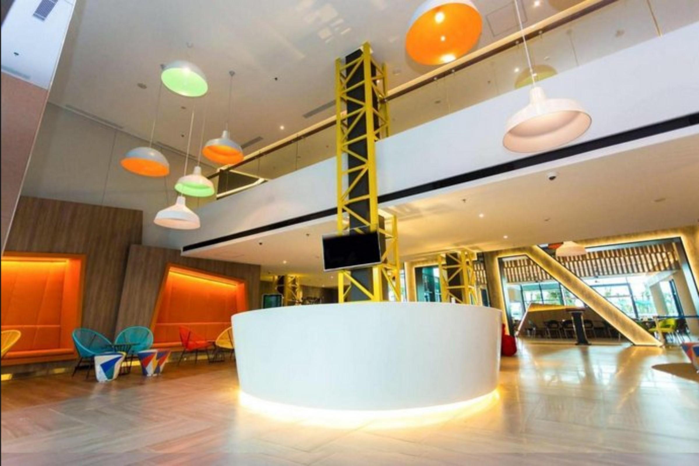 Ibis Styles Batam Nagoya Hotel Екстериор снимка