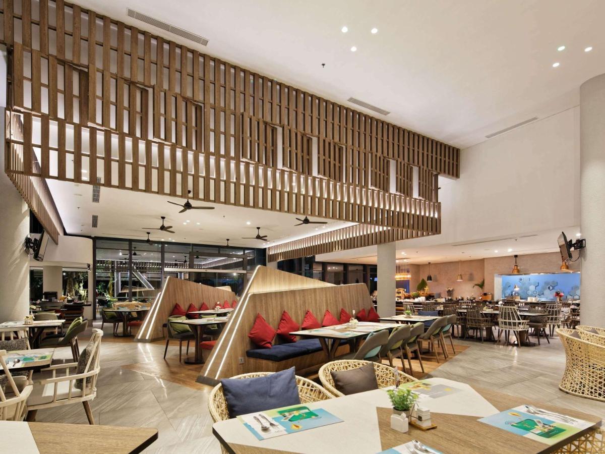 Ibis Styles Batam Nagoya Hotel Екстериор снимка