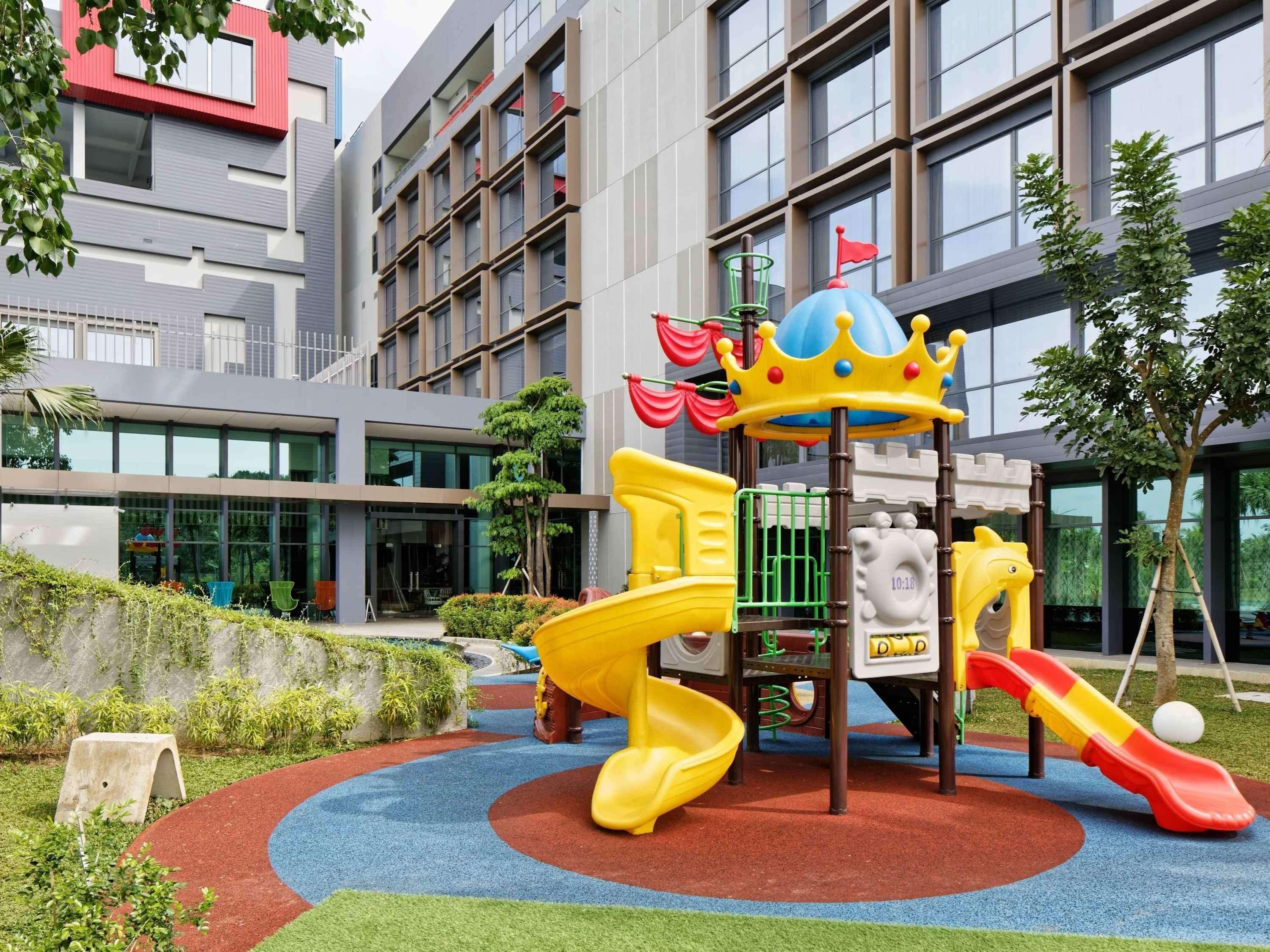 Ibis Styles Batam Nagoya Hotel Екстериор снимка