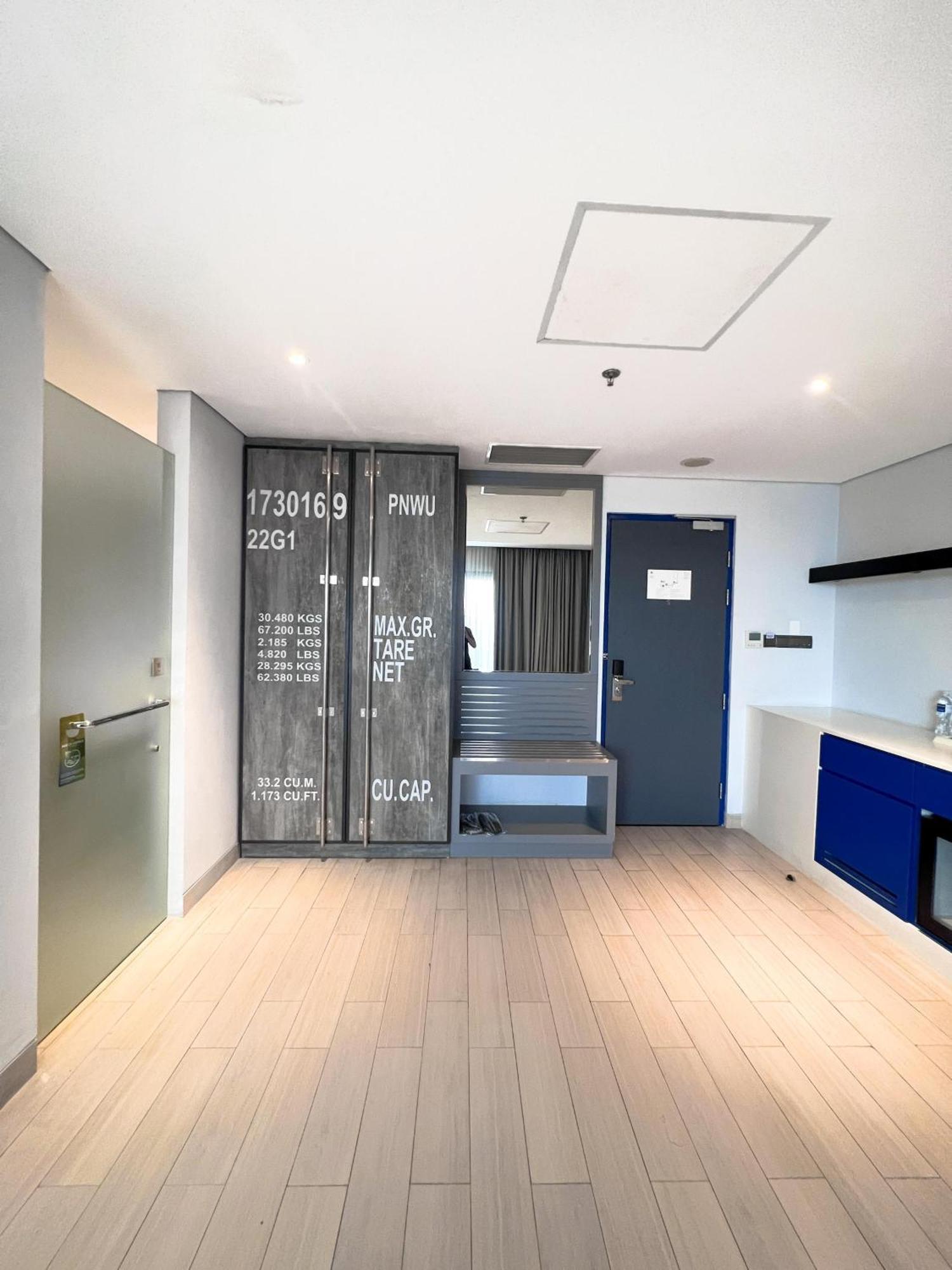 Ibis Styles Batam Nagoya Hotel Екстериор снимка